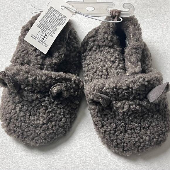 Old Navy Unisex Sherpa Critter Gray Slippers Sz 6-12M - Picture 1 of 8